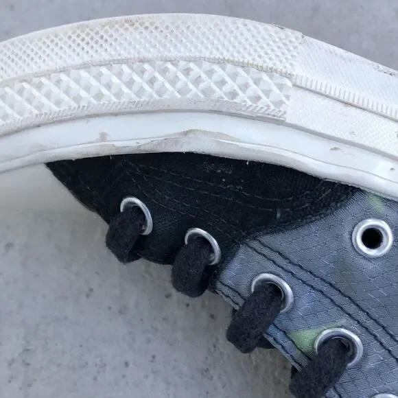 Chuck Taylor high tops  - Picture 3 of 7